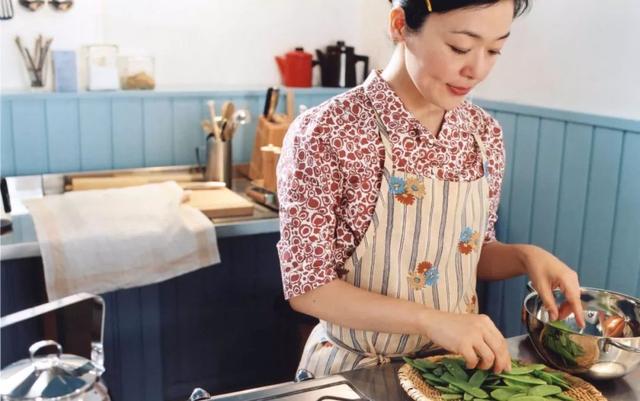 专家:没结婚没孩子的女性不光更快乐,还更长寿