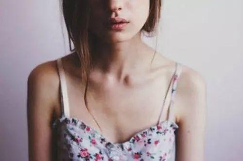 “肩膀宽”的女生请把这4件衣服扔掉,不谢!