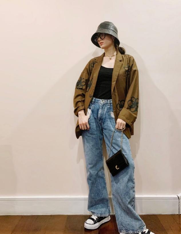 腿粗屁股大的女人怎么穿才显瘦?建议穿这五种裤子,第二种最有效