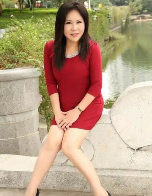 第一次和50岁女人约会聊什么,过来人告诉你答案