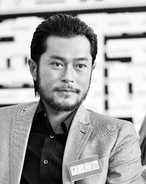 男人拿胡子蹭女人的下巴,男人怎么留胡子好看