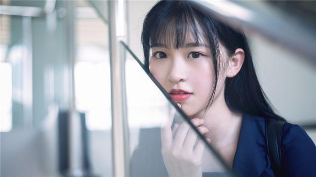 “撩”女人时,男人这样做会让女人荷尔蒙“飙升”,更加离不开你