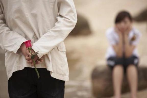 同时有两个男人爱你,你要怎么选择?答案你或许怎么也想不到