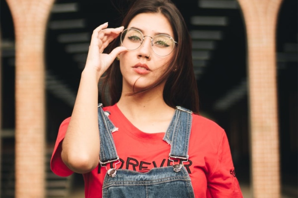 家教好的女孩为什么很难追,怎么追家教比较严的女生
