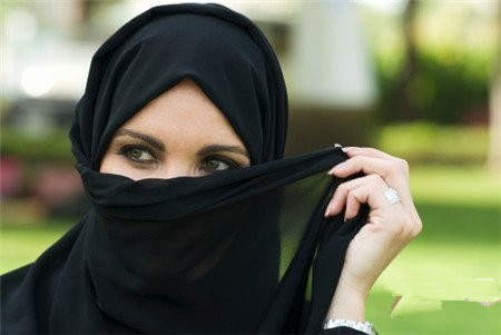 阿拉伯人的女人很小就嫁人么，阿拉伯人介意离异女子吗