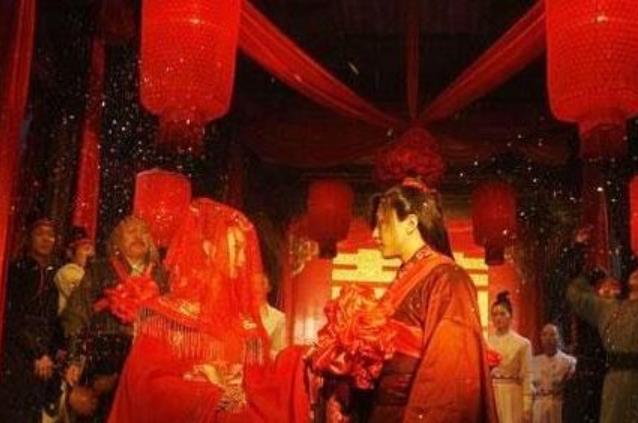 结婚进洞房有什么讲究,儿子结婚母亲能铺床吗