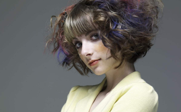 八种人不宜染头发,哪些人不适合染头发