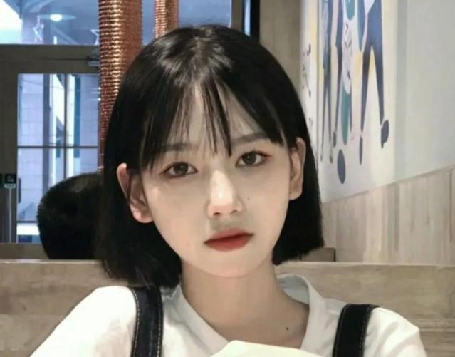 为什么理发店吹的头发很顺,羊毛卷怎么打理才不像爆炸头