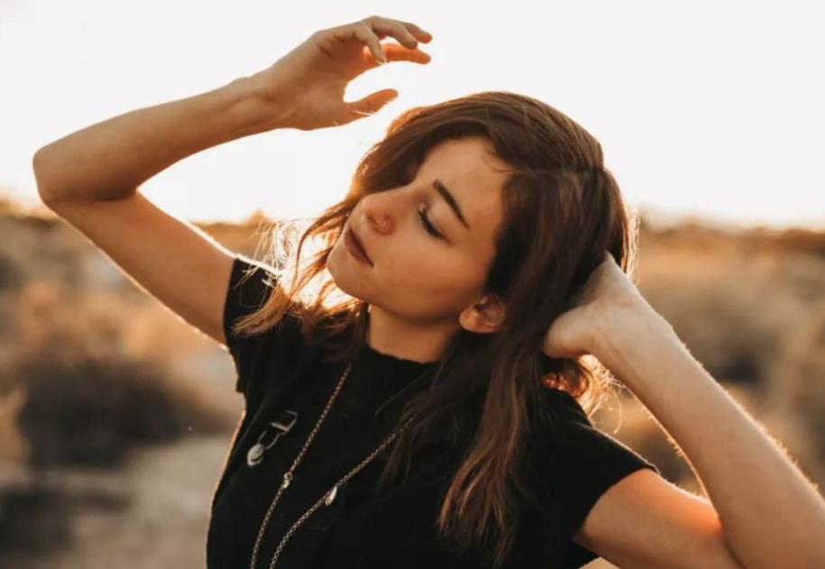 驾驭得了狮子座的星座,温柔却不好惹的星座女