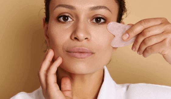 缓解脸部皱纹的3个按摩手法,怎么按摩脸部才能去除皱纹