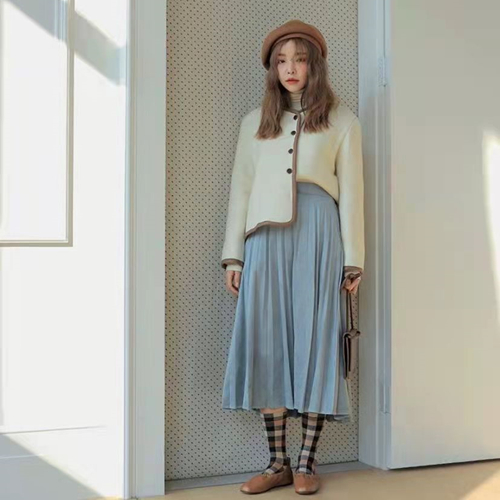 奶奶衫怎么穿不老气,奶奶衫的搭配技巧