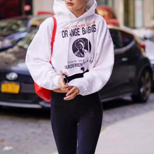 买卫衣选什么颜色最好,卫衣哪个颜色最洋气