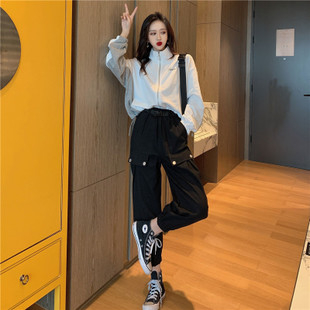 工装裤怎么搭配上衣,女生工装裤搭配禁忌