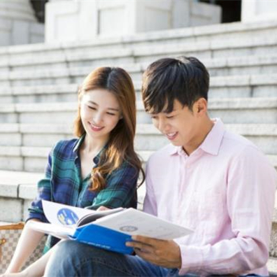 情侣之间如何深入交流,情侣交流变少会影响感情吗