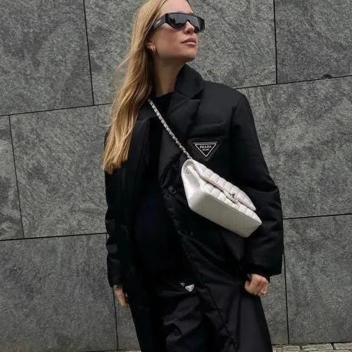 三件永不过时的大衣颜色搭配,什么样的大衣永不过时