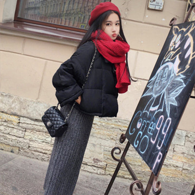 穿面包服下身搭啥好看,穿面包服怎么扎头发好看