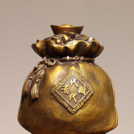 一辈子守不住财的生肖，家里有哪三个属相最好