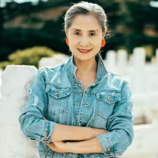 七十岁怎样打扮得体,七十岁女人怎么打扮好看