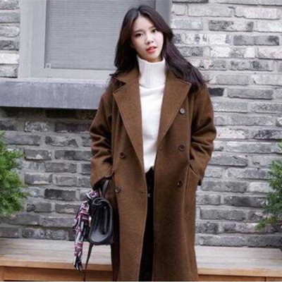 深棕色大衣不显老搭配,深咖啡色配什么颜色好看