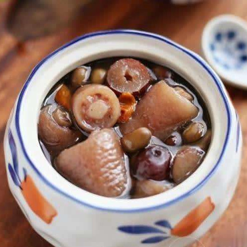 黑豆配什么煲汤最好，淮山不能和什么煲汤