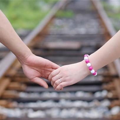 找对象靠缘分还是相亲好，相亲缘分到了有什么预兆