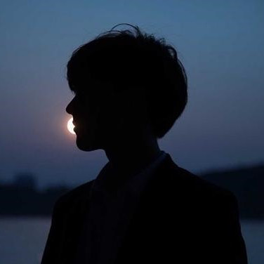 偏爱于姐弟恋的星座男，姐弟恋一般是哪方主动