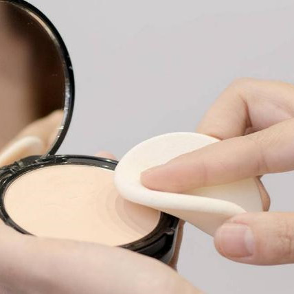 粉饼碎了怎么修复，粉饼怎么用才正确