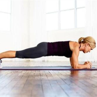 平板支撑的正确锻炼方法,平板支撑一次多长时间