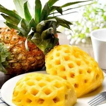 凤梨要用盐水泡吗泡多久,菠萝和凤梨的营养区别