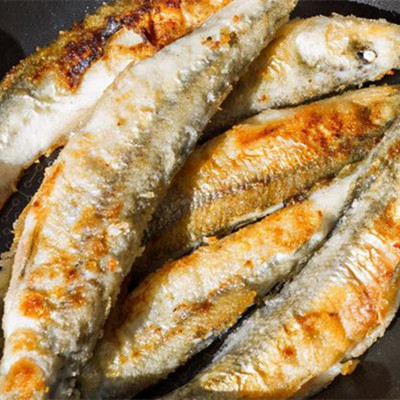 煎鱼怎么不粘锅不掉皮，煎鱼不掉皮的三种方法