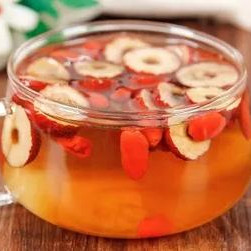 枸杞泡水三大禁忌，枸杞喝什么搭配泡水好