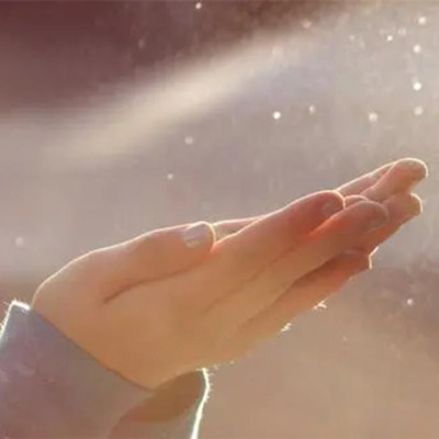 中年男人在你面前紧张代表什么，男人在你面前说话紧张怎么回事