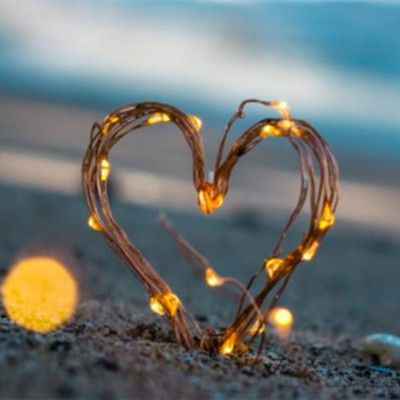 离异中年女人吊着你的表现,离婚中年女人吊着你会有哪些表现