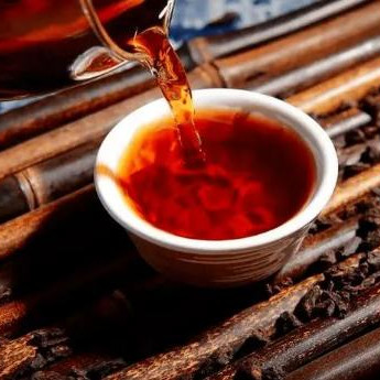 50-60岁喝什么茶最好，50-60岁喝哪种茶最好