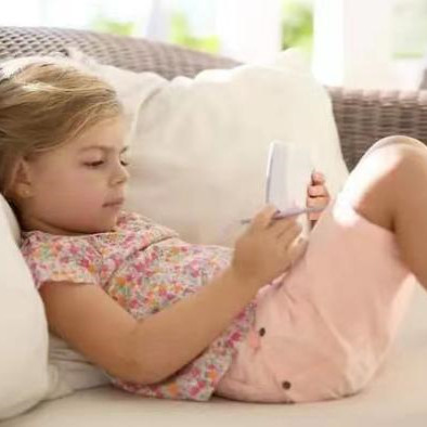 一招让孩子不玩手机,怎么样合理安排孩子玩手机的时间