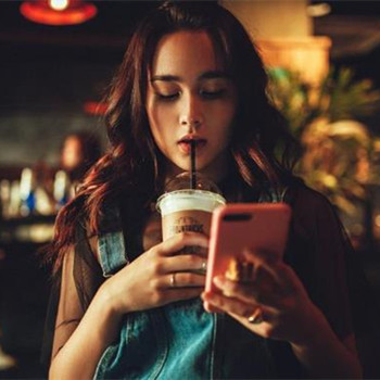 中年女人想要陪伴会有什么信号，缺陪伴的中年女人会怎么表达