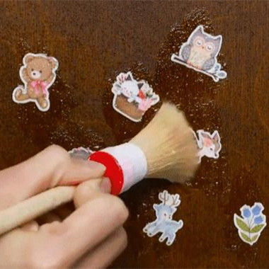 墙上有污渍怎么去掉，墙上污渍怎么快速去除