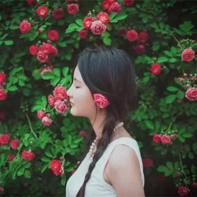 一个男人真正爱一个女人的表现，女人喜欢一个男人的表现