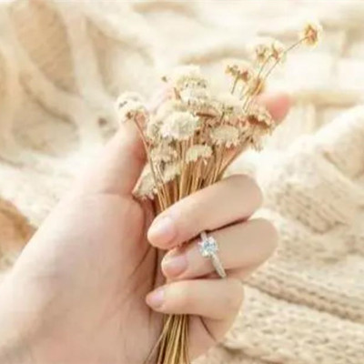 婚前妻子强行要aa制好吗,aa制的人都是什么心理