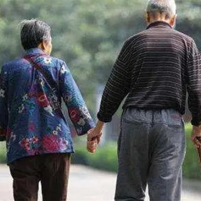 丁克晚年的真实感受,丁克的夫妻晚年生活