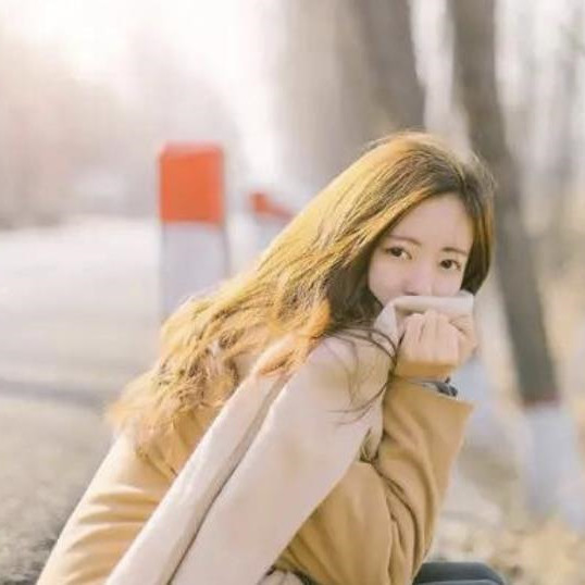 女生最希望男生吻她哪，女人什么时间需要男人的爱