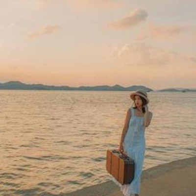 从走路姿势看女人性格