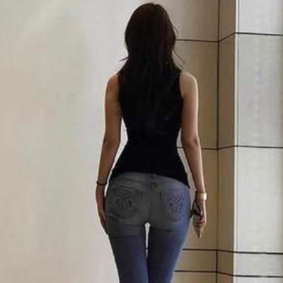 女人下身屁股大腿粗有没有福气