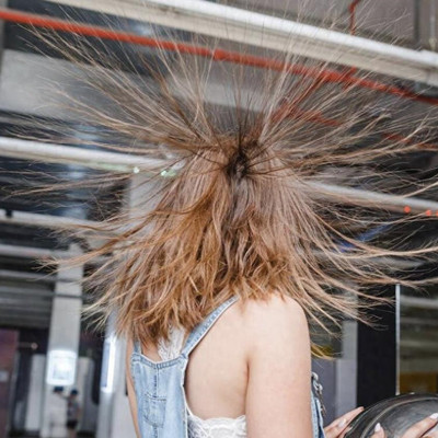 消除静电的最简单方法