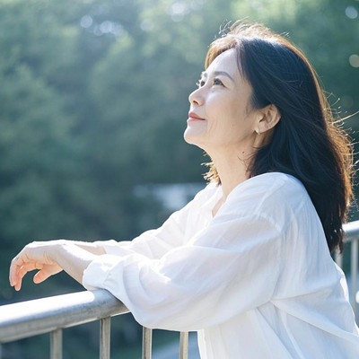 赞美中年女人的优美句子