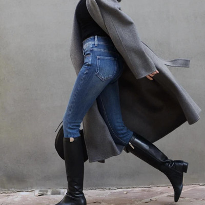 大衣配小脚牛仔裤还是直筒裤