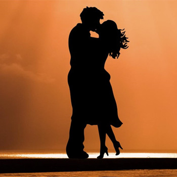 男人吻女人的下巴是真爱吗