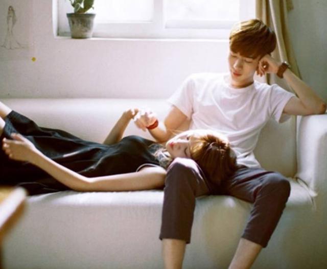 情侣之间,最舒服的相处模式,不是天天黏在一起,而是“半糖主义”