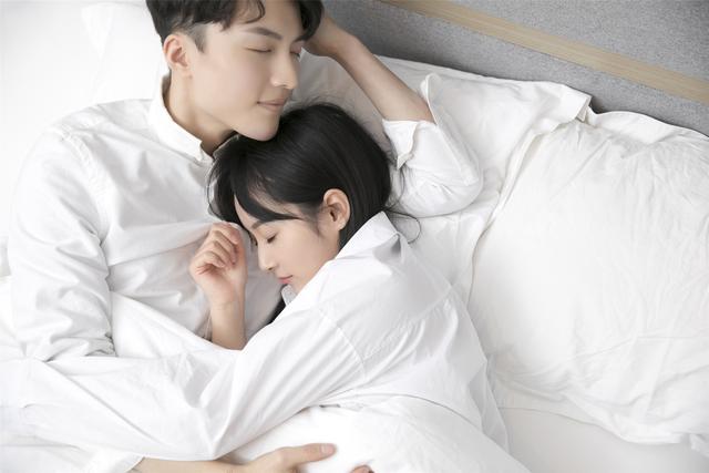 花心的男人,一般都有什么特征?