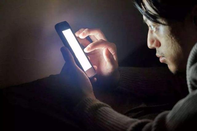 男性衰老变丑的原因有哪些?如何减缓衰老的脚步?你知道吗